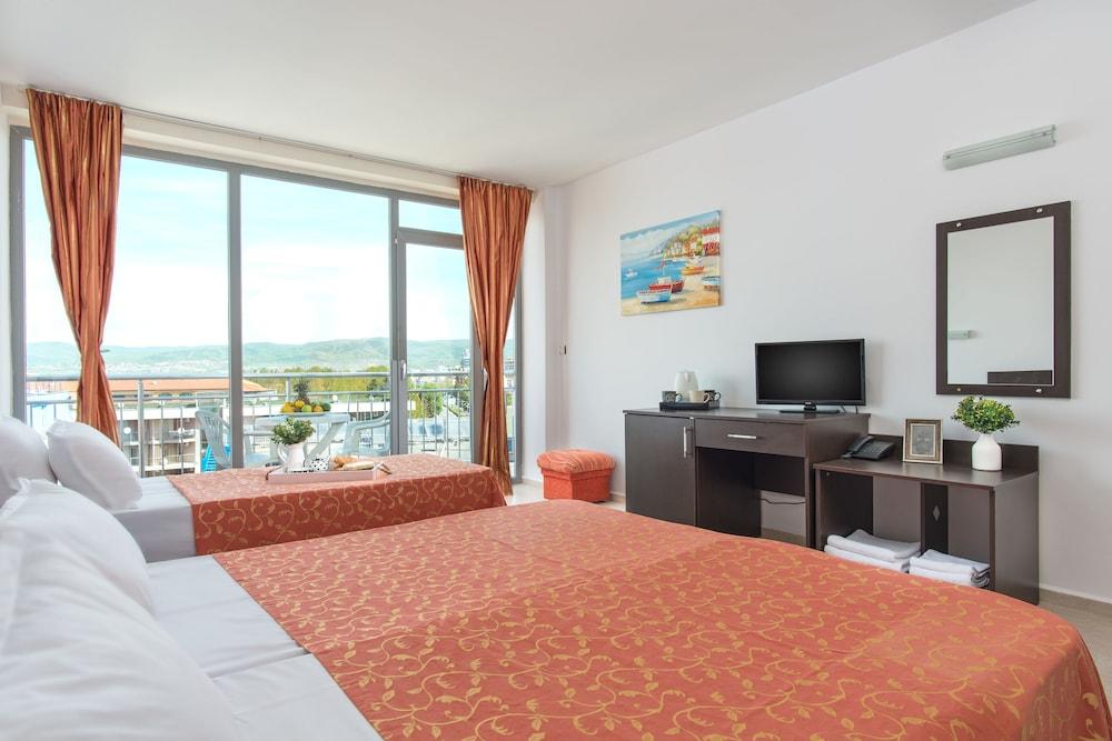 סאני ביץ' Tm Deluxe Hotel מראה חיצוני תמונה