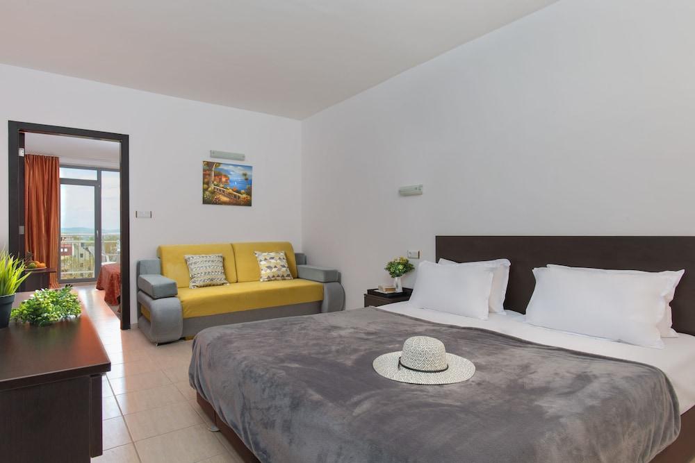 סאני ביץ' Tm Deluxe Hotel מראה חיצוני תמונה